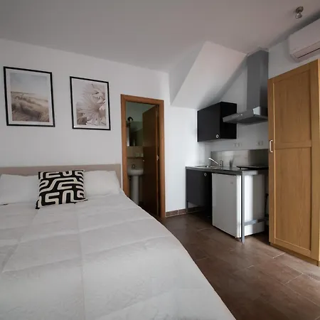 Aparthotel La Vista *